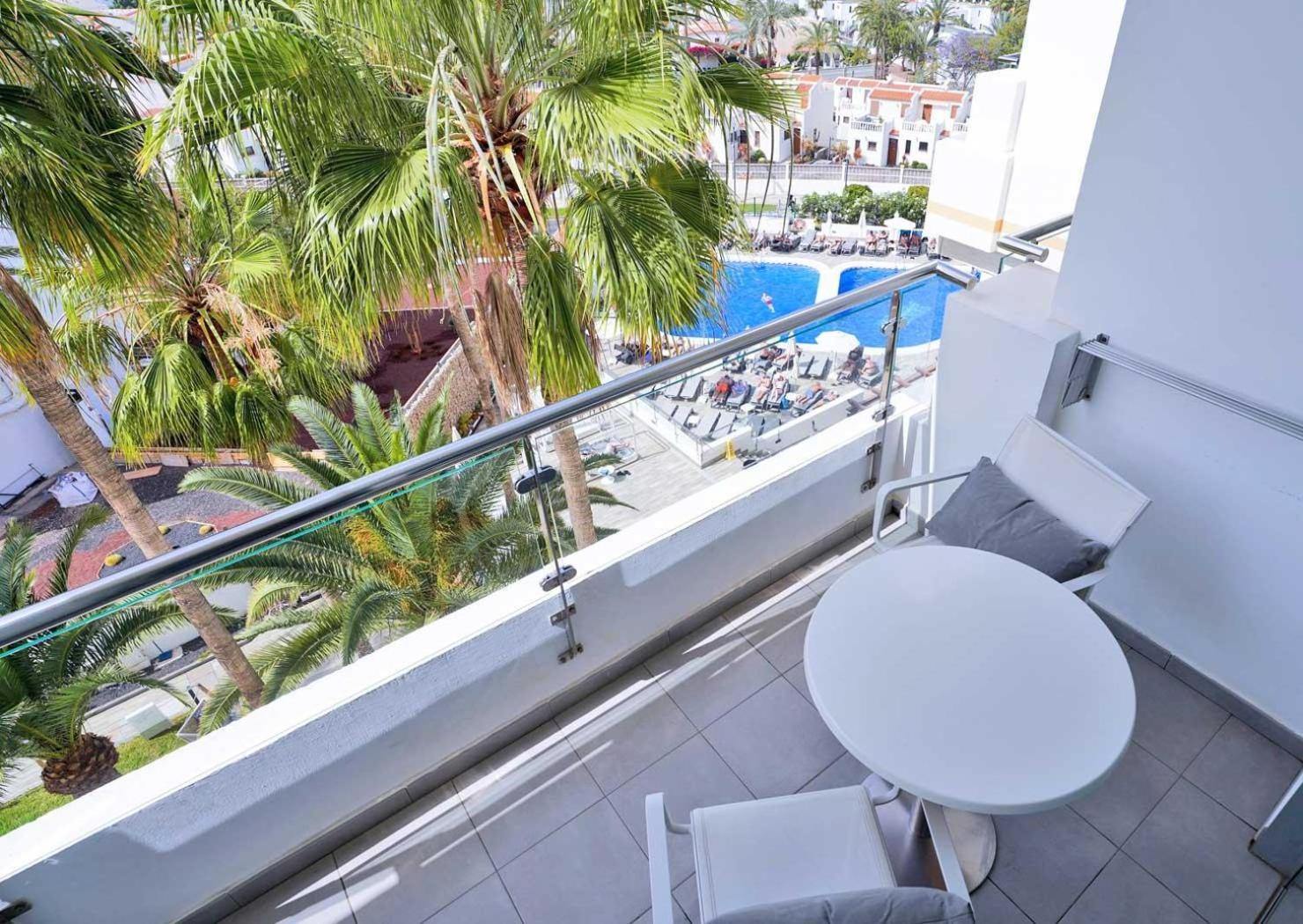 فندق Coral Ocean View - Adults Only بلايا ذي لاس أميريكاس المظهر الخارجي الصورة